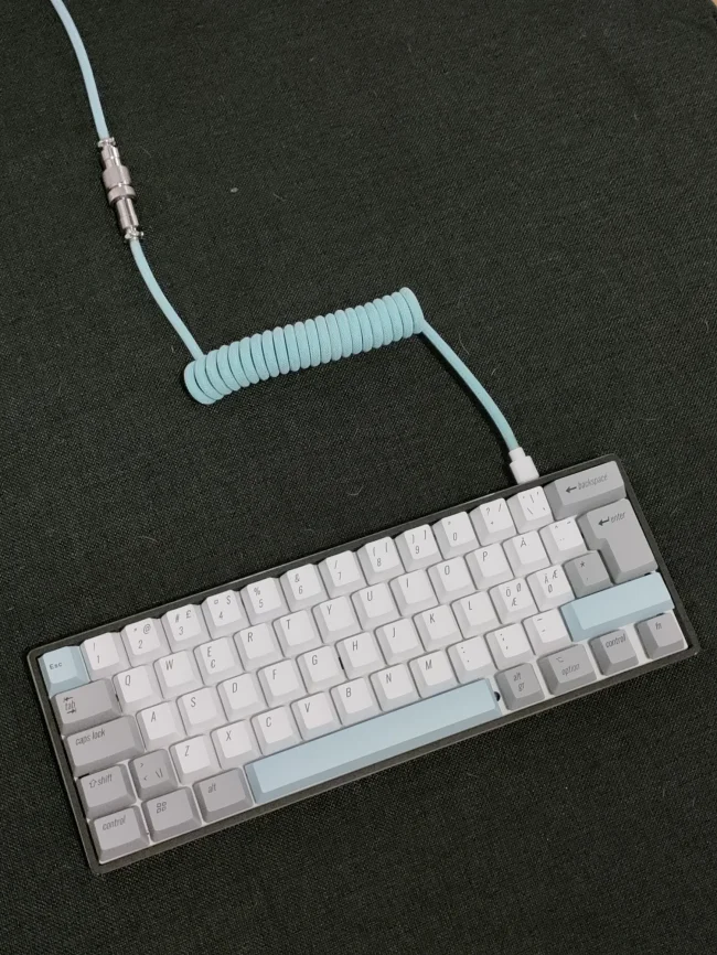 PCケーブル・コネクタ Wooting Cable White Wooting Detachable USB-C Coiled/Straight Cable Set - Just White