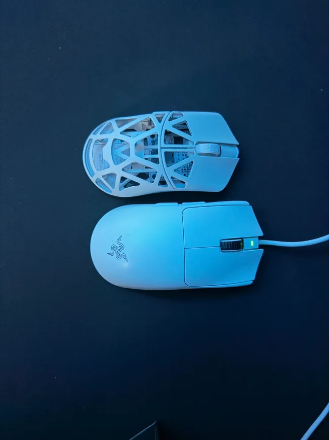 WLMouse Beast X Mini Pro - Milky White [Omron Opticals] - Solid