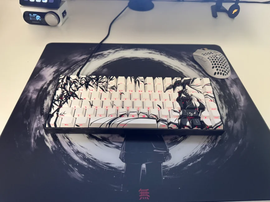 WLMouse YING75 Forged Carbon Fiber Keyboard - White [Gateron