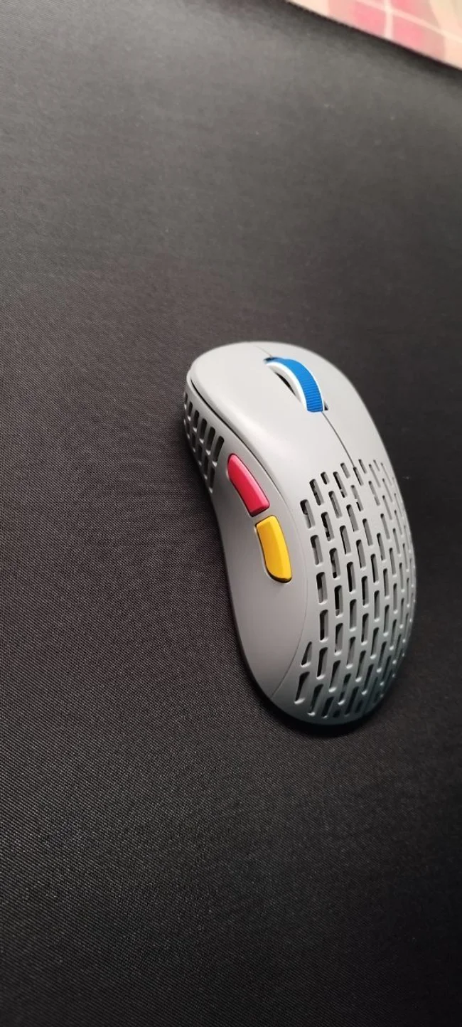 Pulsar Xlite Wireless v2 Mini Superglide Gaming Mouse - MxG