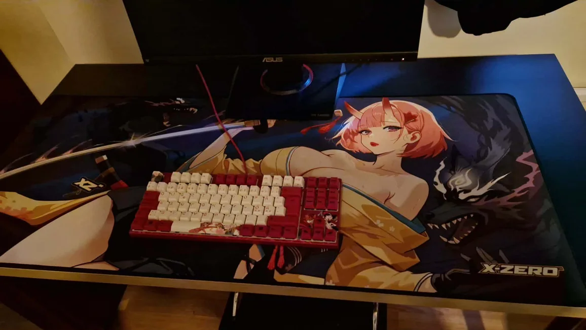 Dysphoria MAKI - Glass Mousepad - us.MaxGaming.com
