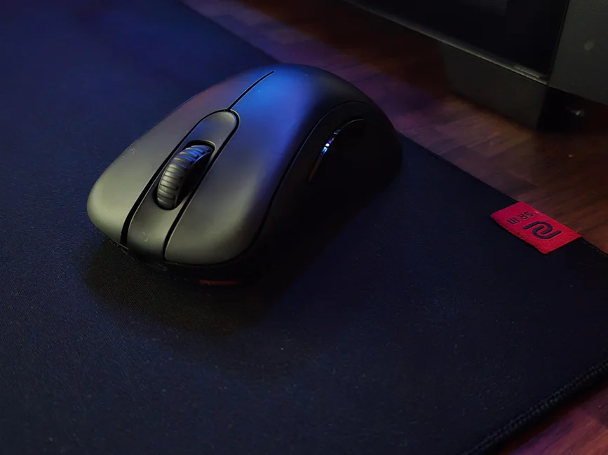 ZOWIE by BenQ EC3-DW 4K Wireless Gaming Mouse - Glossy Edition