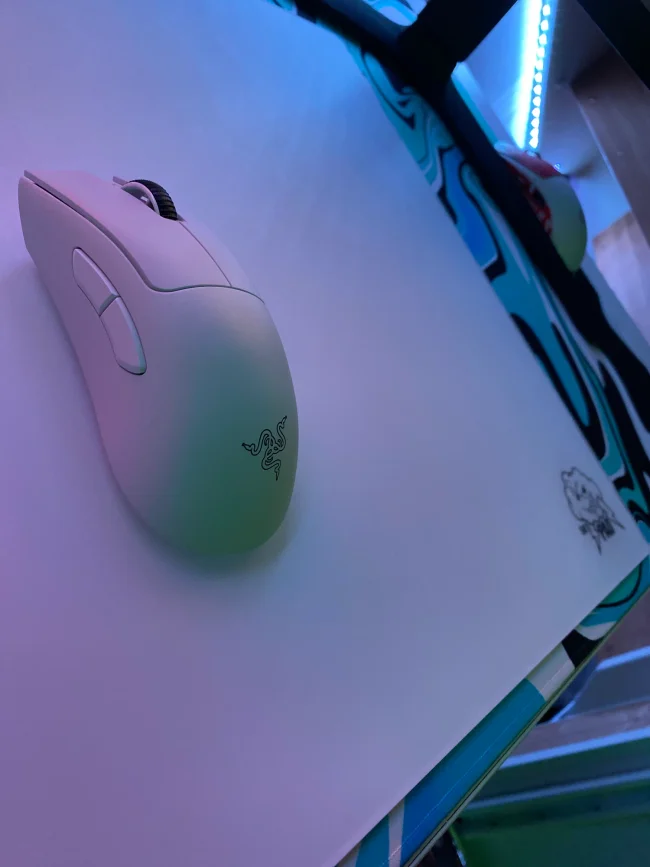 Razer DeathAdder V3 Pro Faker Edition - us.MaxGaming.com