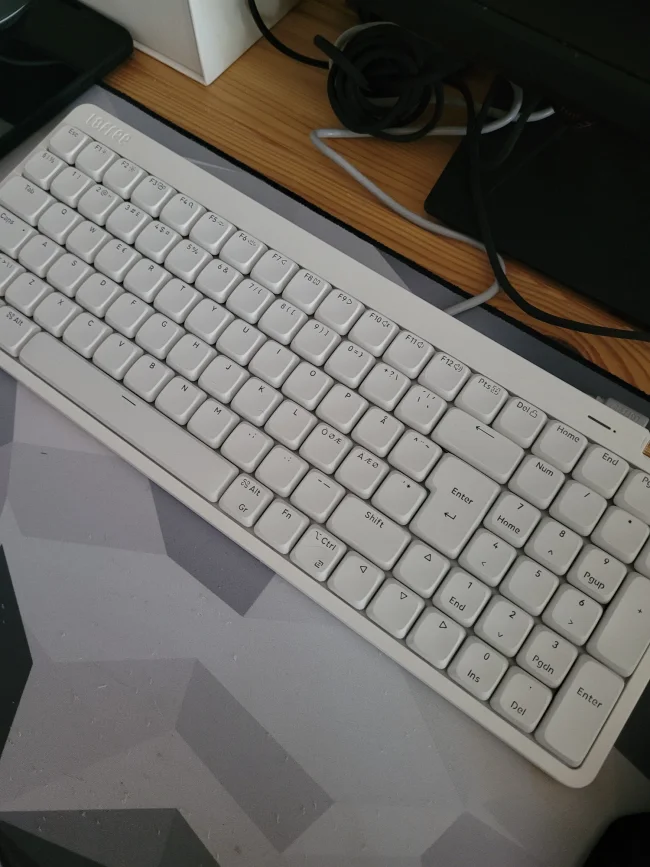Wooting UwU RGB Stealth - us.MaxGaming.com