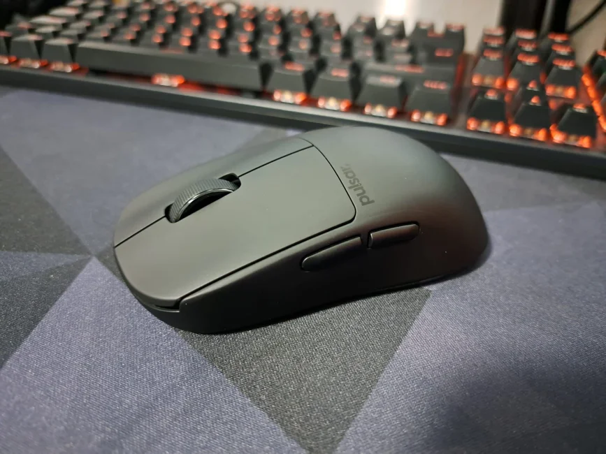 WLMouse Strider Wireless Gaming Mouse - Gold [Omron Opticals] - us