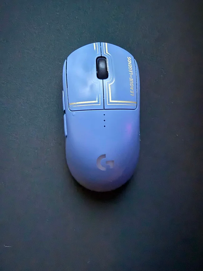 Lamzu Atlantis Mini 8K Wireless Gaming Mouse - Champion Edition