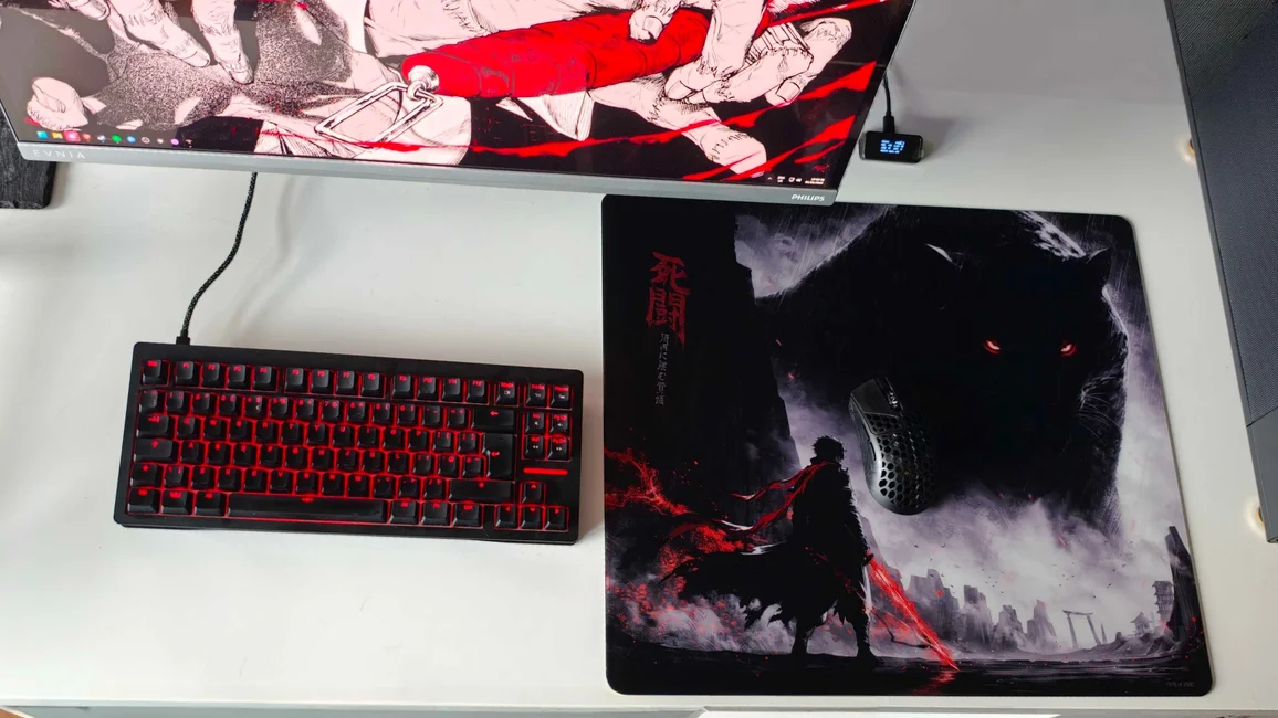 Superglide Glass Mouse Pad v3 XLE Type-S - Black - us.MaxGaming.com
