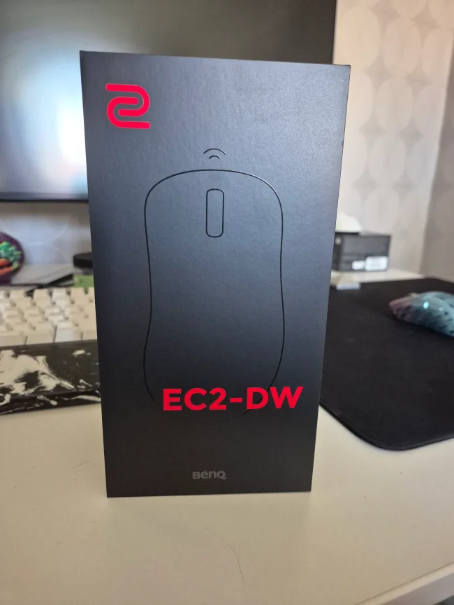 ZOWIE by BenQ U2-DW 4K Wireless Gaming Mouse - Glossy Edition