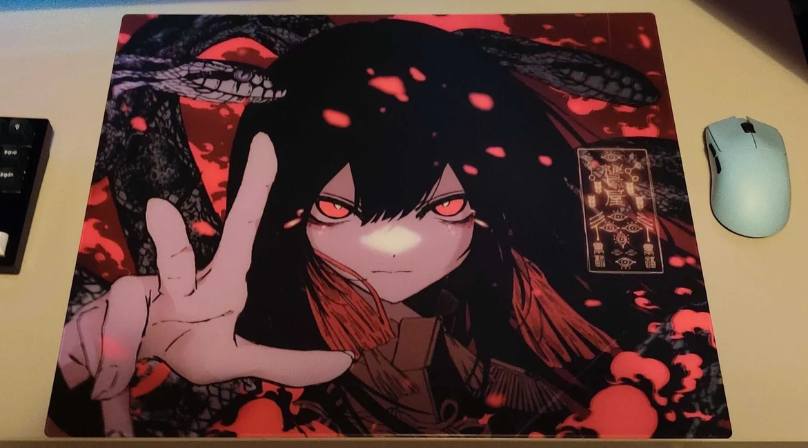 Abyss Gaming Scarlet Glass Mousepad - MaxGaming.com